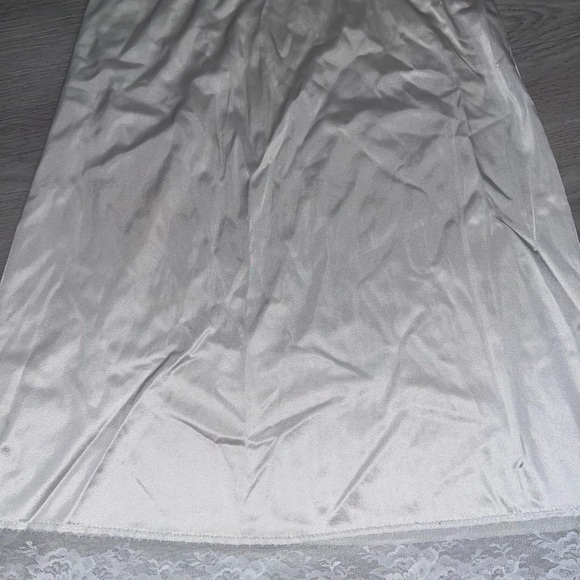 White lace trim midi slip skirt medium - Picture 3 of 8
